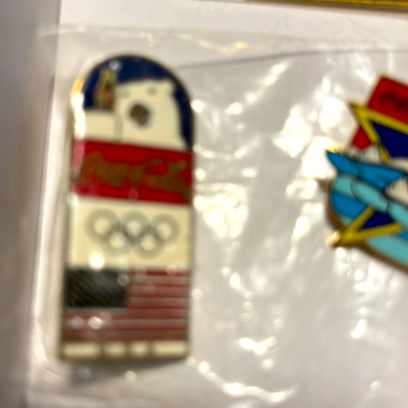 Three new Atlanta Olympics 1996 pins. New and Boxed. Great for collectibles - Picture 3 of 7